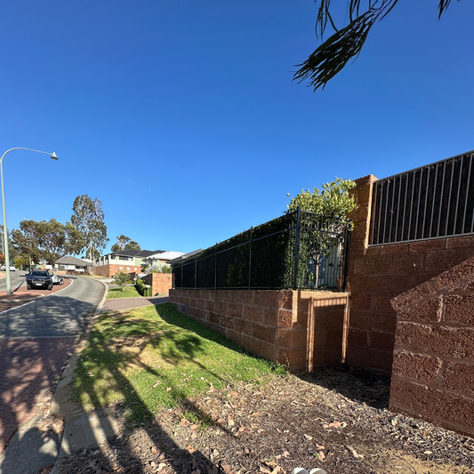 Aluminium and Steel Fencing